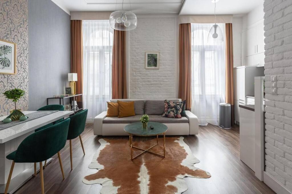 Chic, Captivating Space Βουδαπέστη Εξωτερικό φωτογραφία